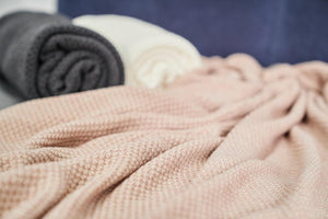 Wool Throw Dusty Pink