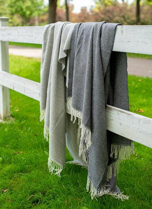 Cashmere Throw  Pale Grey Solid
